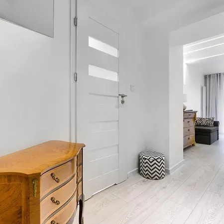 200 No.1 Ogrod, Parking W Centrum *