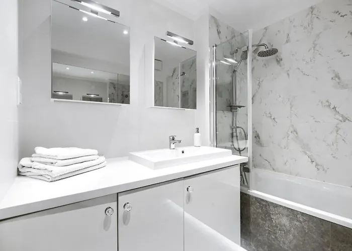 200 No.1 Ogrod, Parking W Centrum Apartman