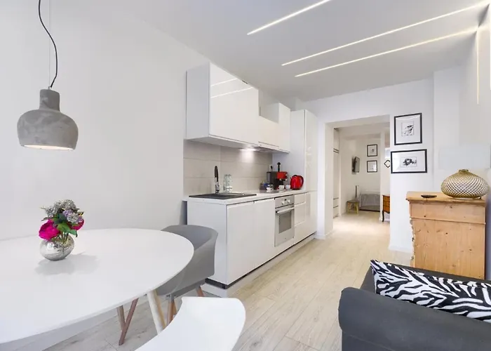 200 No.1 Ogrod, Parking W Centrum *